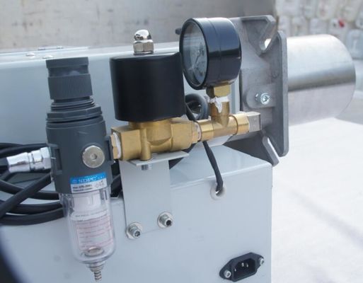 Twee koperen sifon spuitstuk oliebrander, brandstof oliebrander laag energieverbruik
