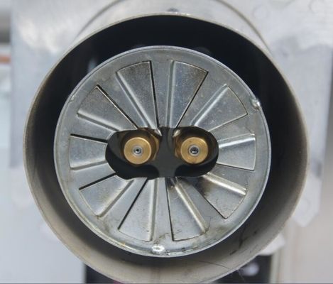 Twee koperen sifon spuitstuk oliebrander, brandstof oliebrander laag energieverbruik