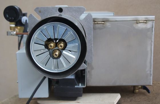 220 V. Oliebrander, 50 Hz. Schoonbranden.